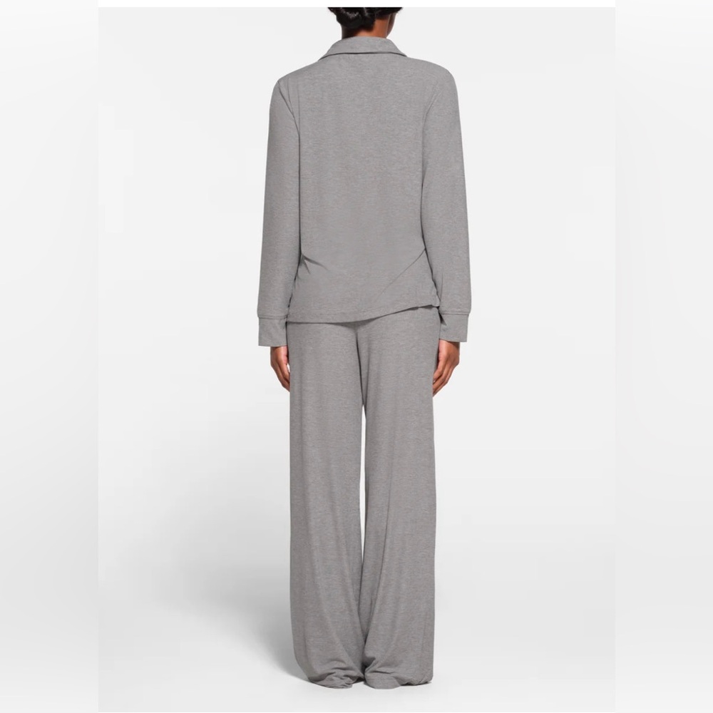 SKIMS FULL PAJAMA SET NEVER WORN GREY WIDE LEG LONG SLEEVE SLEEP SET RIBBED - Picture 12 of 13